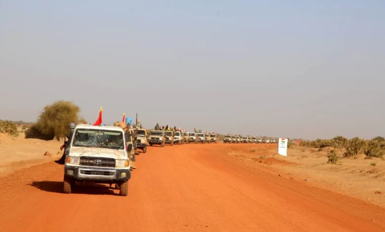 Une colonne de véhicules militaires mauritaniens vers la frontière malienne