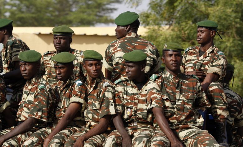 Des soldats nigériens en patrouille
