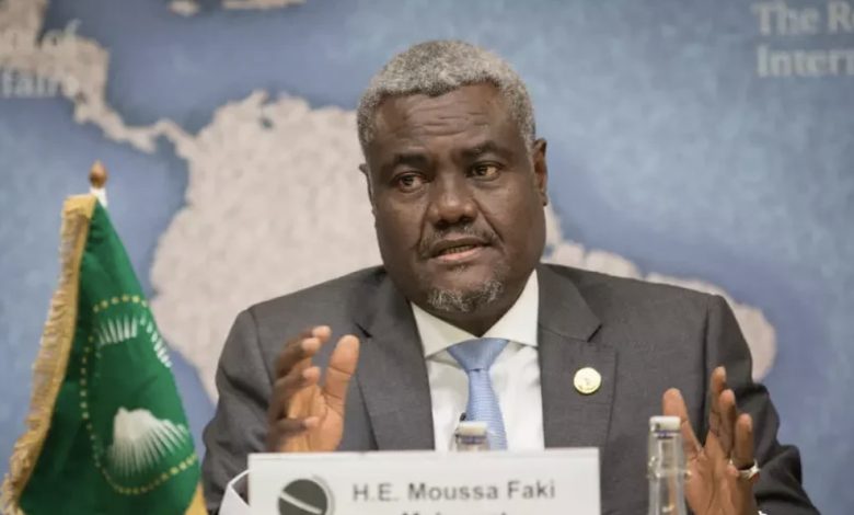 Moussa Mahamat Faki s'insurge contre la maltraitance des migrants à la frontière marocaine