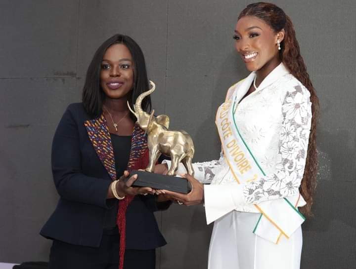 Olivia Yacé reçoit la distinction d'ambassadrice du tourisme en Côte d’Ivoire 