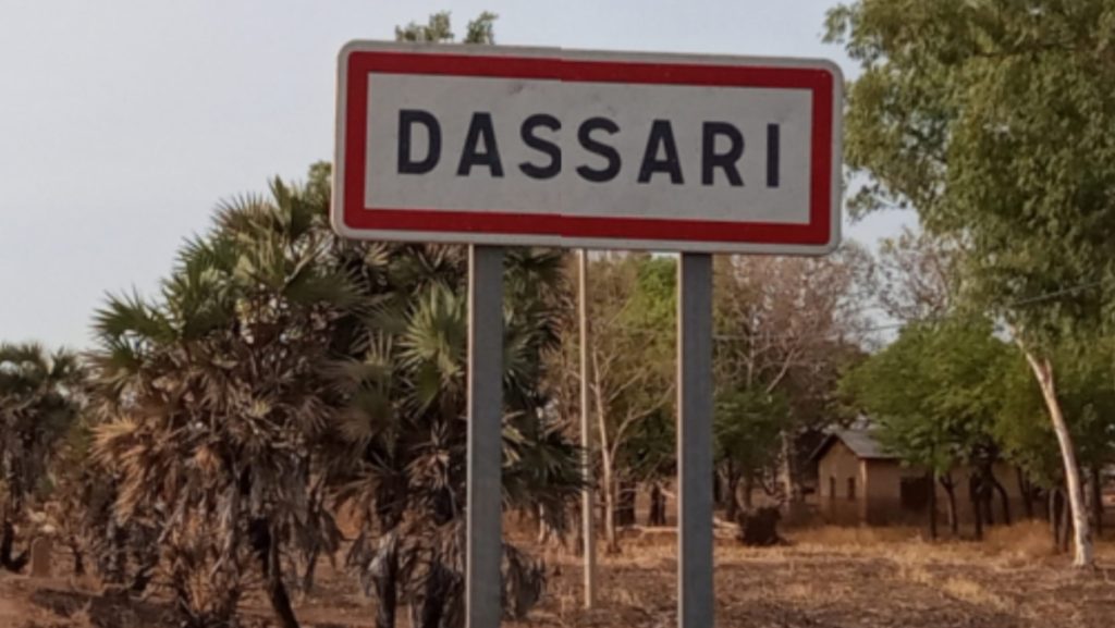 Dans la nuit du samedi 25 au dimanche 26 juin, une attaque terroriste au commissariat de Dassari a fait 4 morts dont deux policiers.