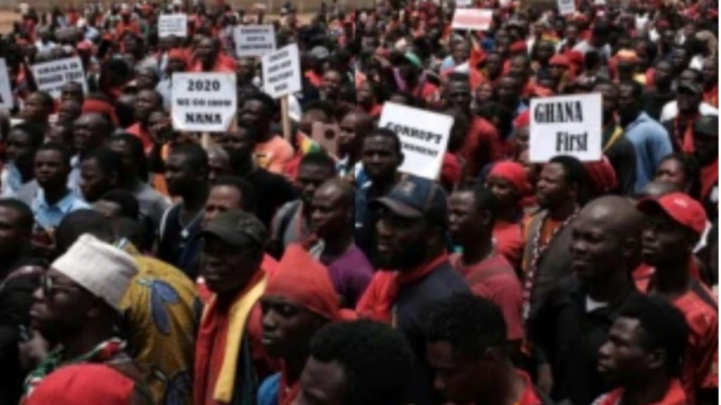 Au Ghana, une manifestation sur l'inflation s’est transformée en un combat de rue dans la soirée du 28 juin.