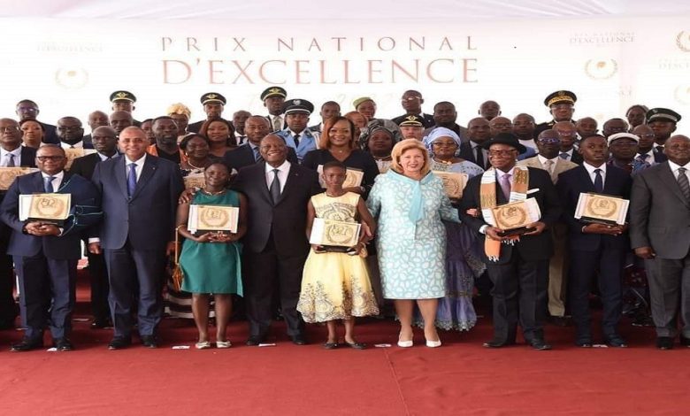Prix National d’excellence 2022 : 84 lauréats distingués par le président Alassane Ouattara pour leurs mérites.