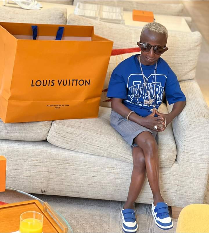 Grand P en mode Louis Vuitton pour Eudoxie 