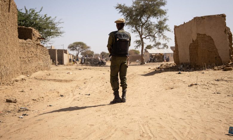 15 soldats tués dans une double explosion au nord du Burkina Faso