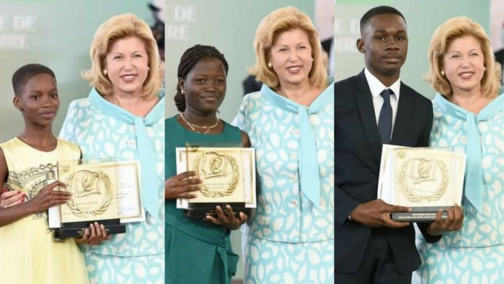 Prix d’excellence national 2022 : les 3 meilleurs élèves ont chacun reçu un trophée et un chèque d’une valeur de 10 millions de francs CFA.