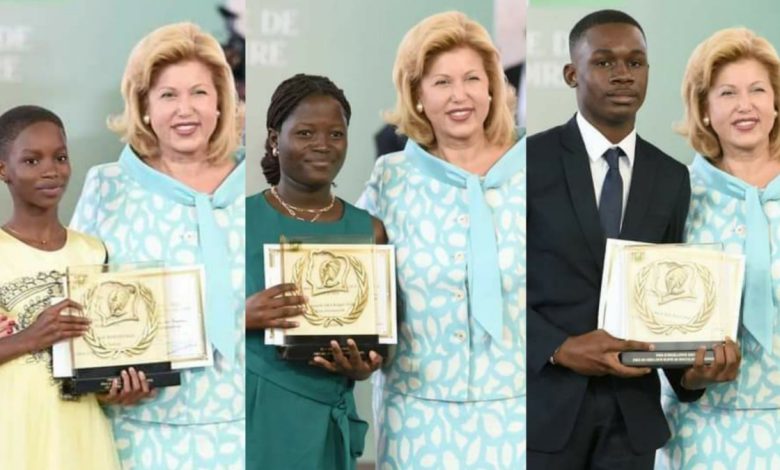 Prix d’excellence national 2022 : les 3 meilleurs élèves ont chacun reçu un trophée et un chèque d’une valeur de 10 millions de francs CFA.