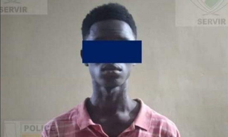 Un élève de 19 ans kidnappe une fille de 17 ans et la viole