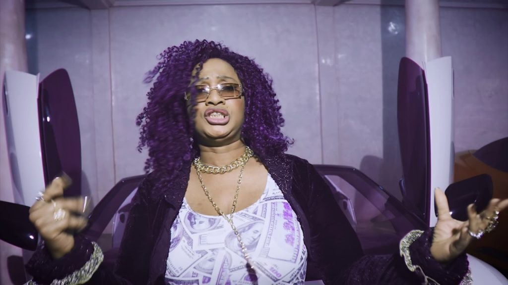Maty Dollar dans le clip de son featuring avec la super star malienne Sidiki Diabaté