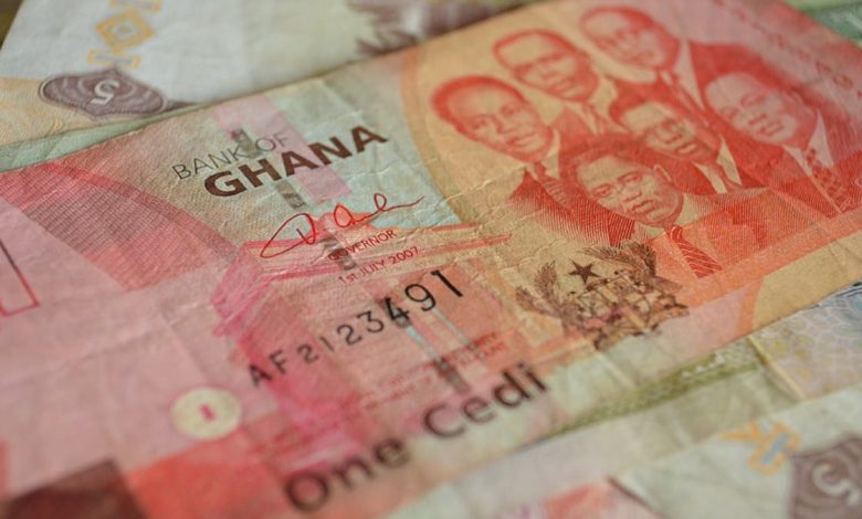 Le Cedi ghanéen, désormais la devise la moins performante au monde, tandis que le shilling kényan connaît également des difficultés