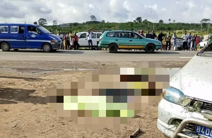 Un violent accident de la circulation s'est produit ce jeudi matin sur l'axe Bonoua-Samo. Plusieurs morts ont été enregistrés dont 1 bébé