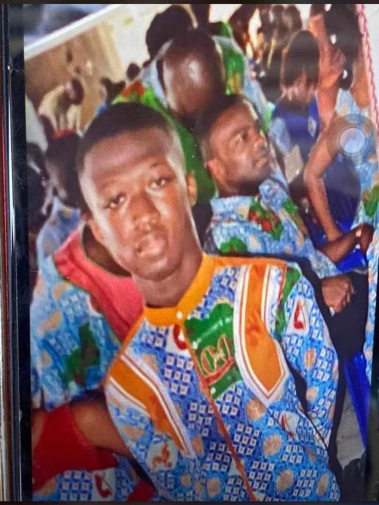 Les faits se sont déroulés à Yopougon Annanerai. Un jeune poignarde à mort sa voisine parce qu'il aurait été accusé de voleur par le mari de cette dernière.