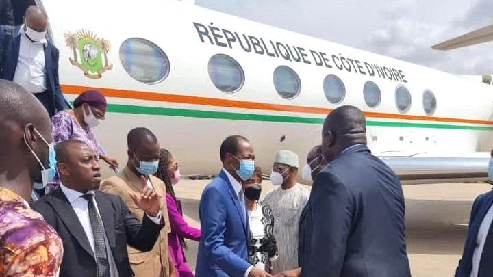 Blaise Compaoré rentre à Abidjan après un contrôle médical à Doha
