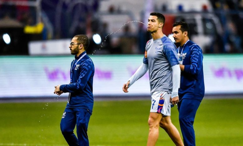 Suite à son défaite et son élimination de la super coupe d'Arabie Saoudite, Cristiano Ronaldo est humilié par les supporteurs du club rival.