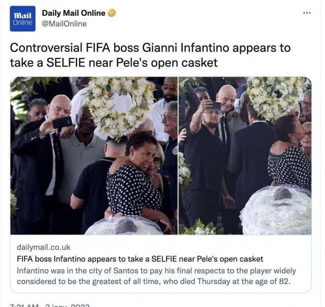 Selfie de Gianni Infantino auprès du corps de Pélé 