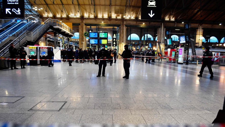 Plusieurs personnes poignardées par un homme dans la gare du Nord à Paris