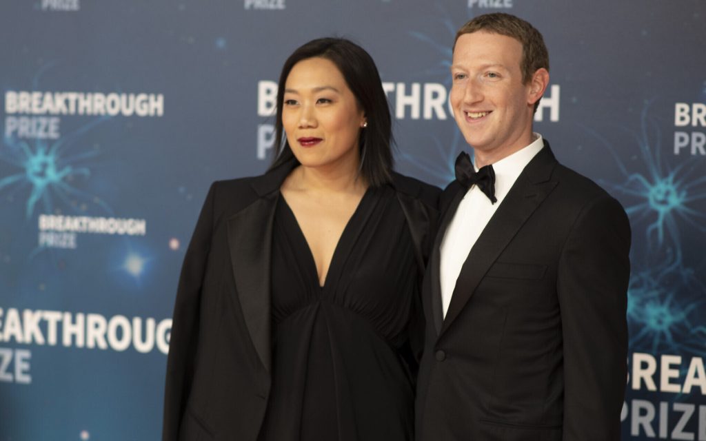 Mark Zuckerberg le patron de Facebook et sa femme Priscilla Chan sont de nouveau parent d'une magnifique petite fille.