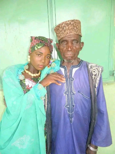 À 95 ans, Alhaji Muhammad Sabo épouse une adolescente de 14 ans et enflamme la toile. Il affirme que les deux s'aiment...
