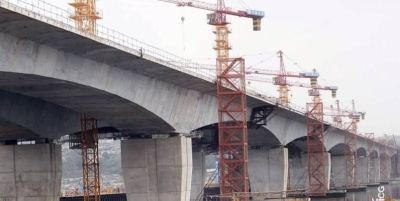 Quatrième pont d'Abidjan en chantier
