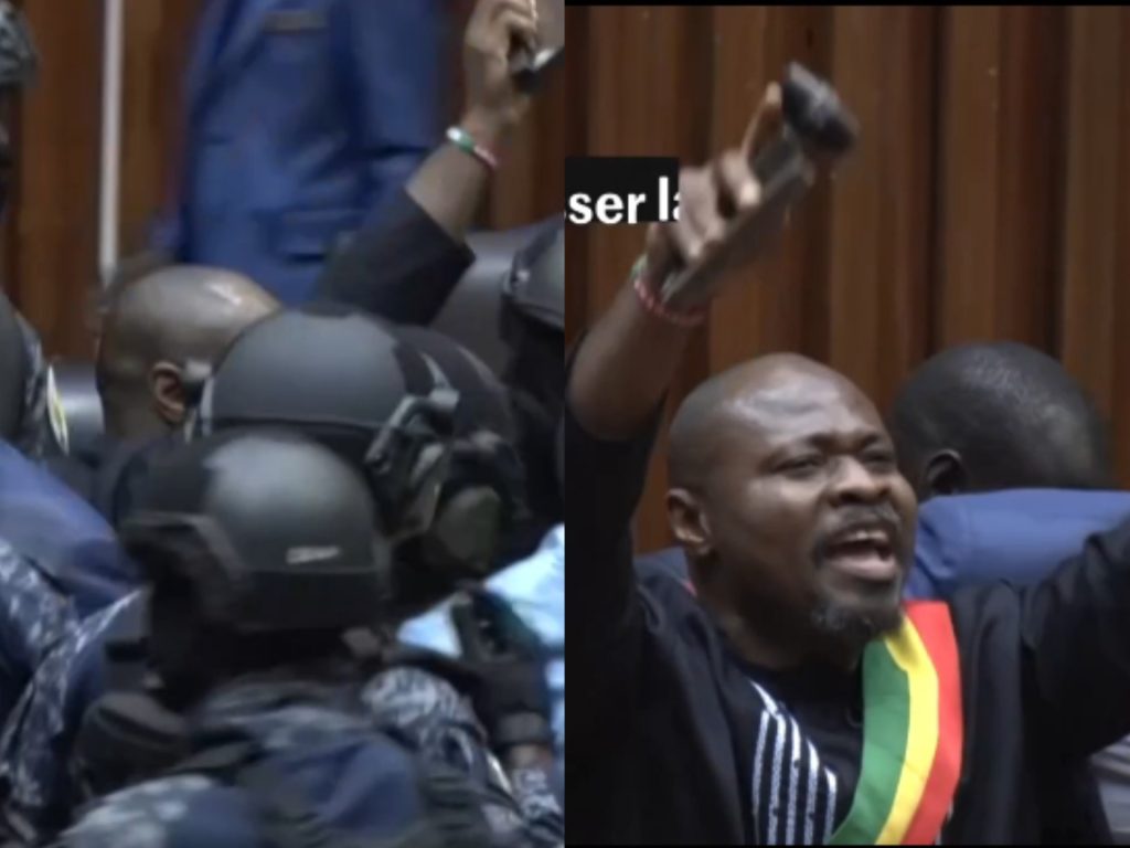Sénégal : Des députés chassés de l'assemblée nationale sénégalaise par la gendarmerie 
